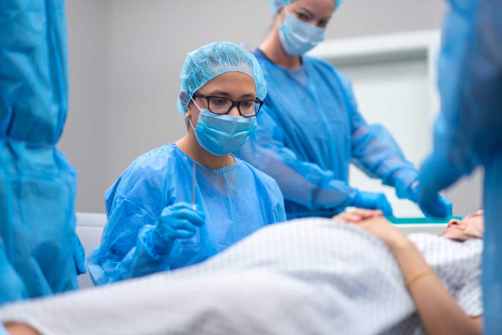 Matrona Obstetricia Centro de Especialidades Médicas Cumbres del Santuario